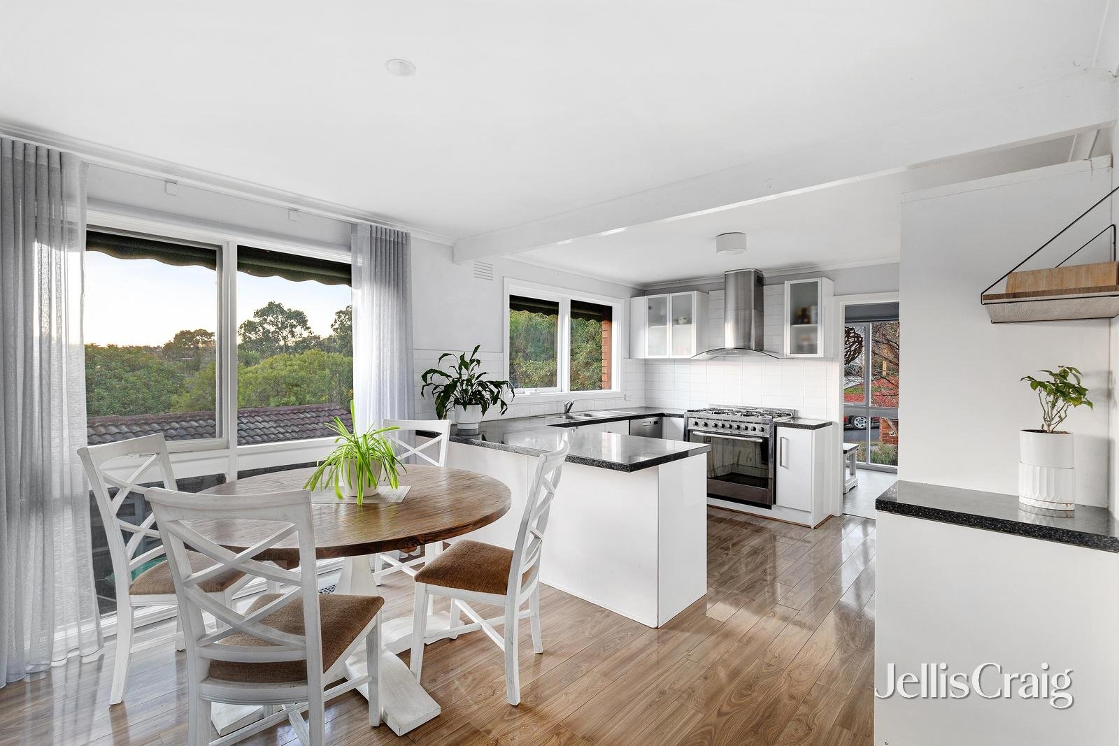 18 Goonyah Court, Greensborough image 6