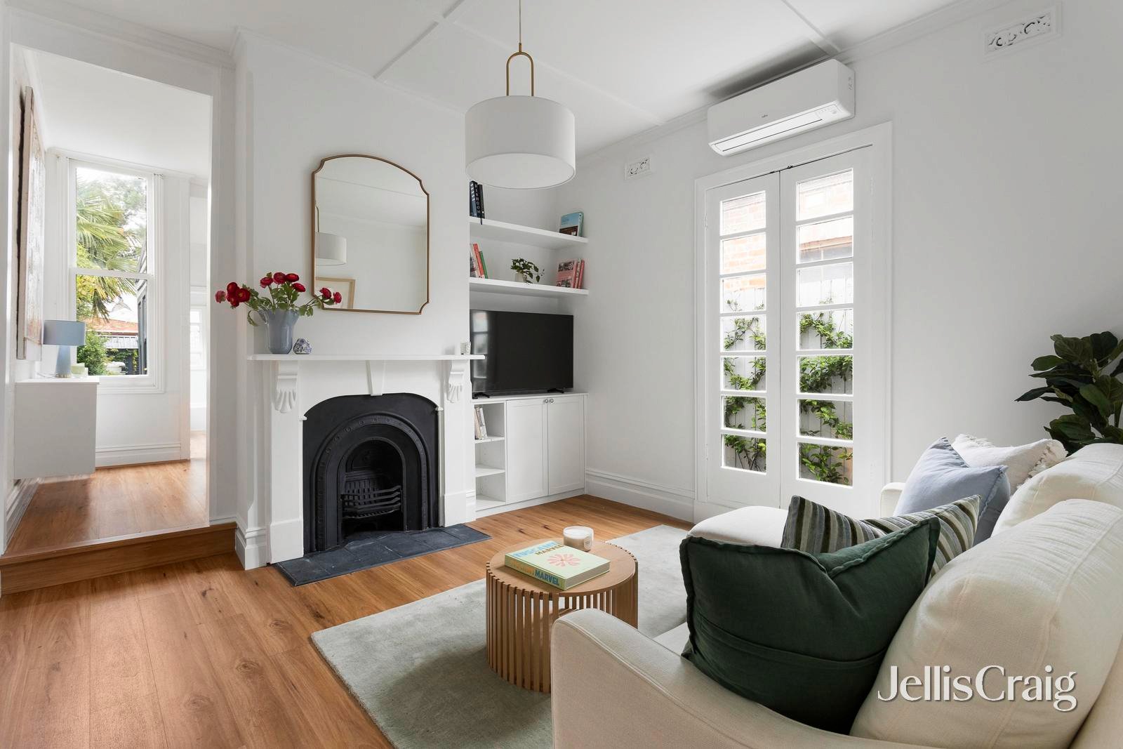 18 Gordon Grove, Northcote image 3