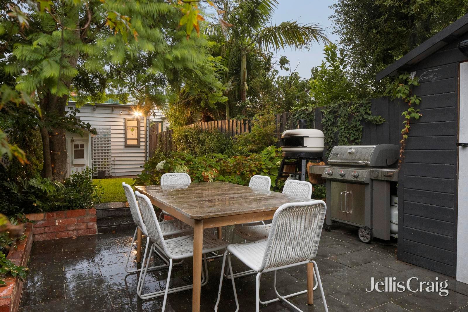 18 Gordon Grove, Northcote image 9