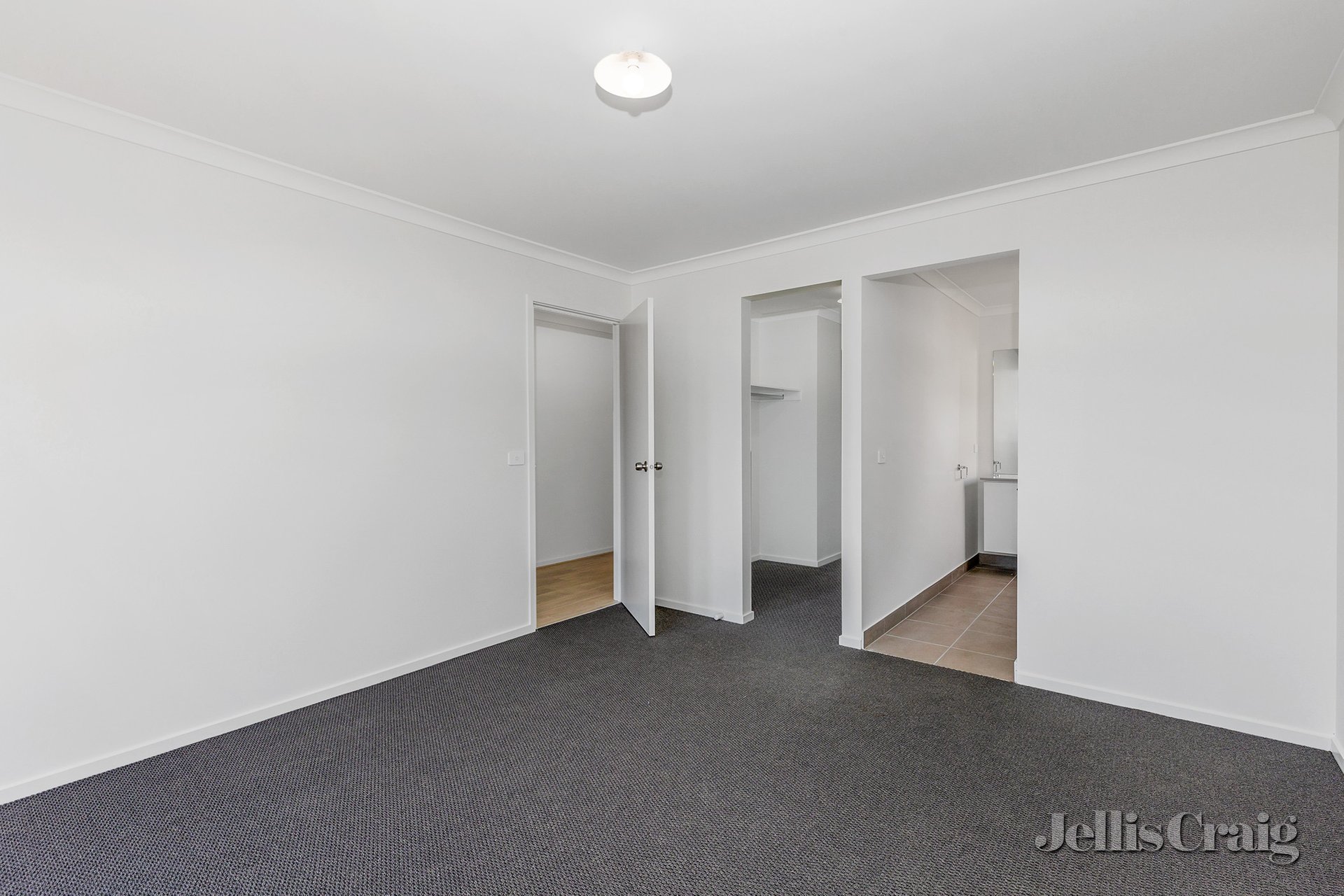 18 Grassy Street, Winter&nbsp;Valley image 4