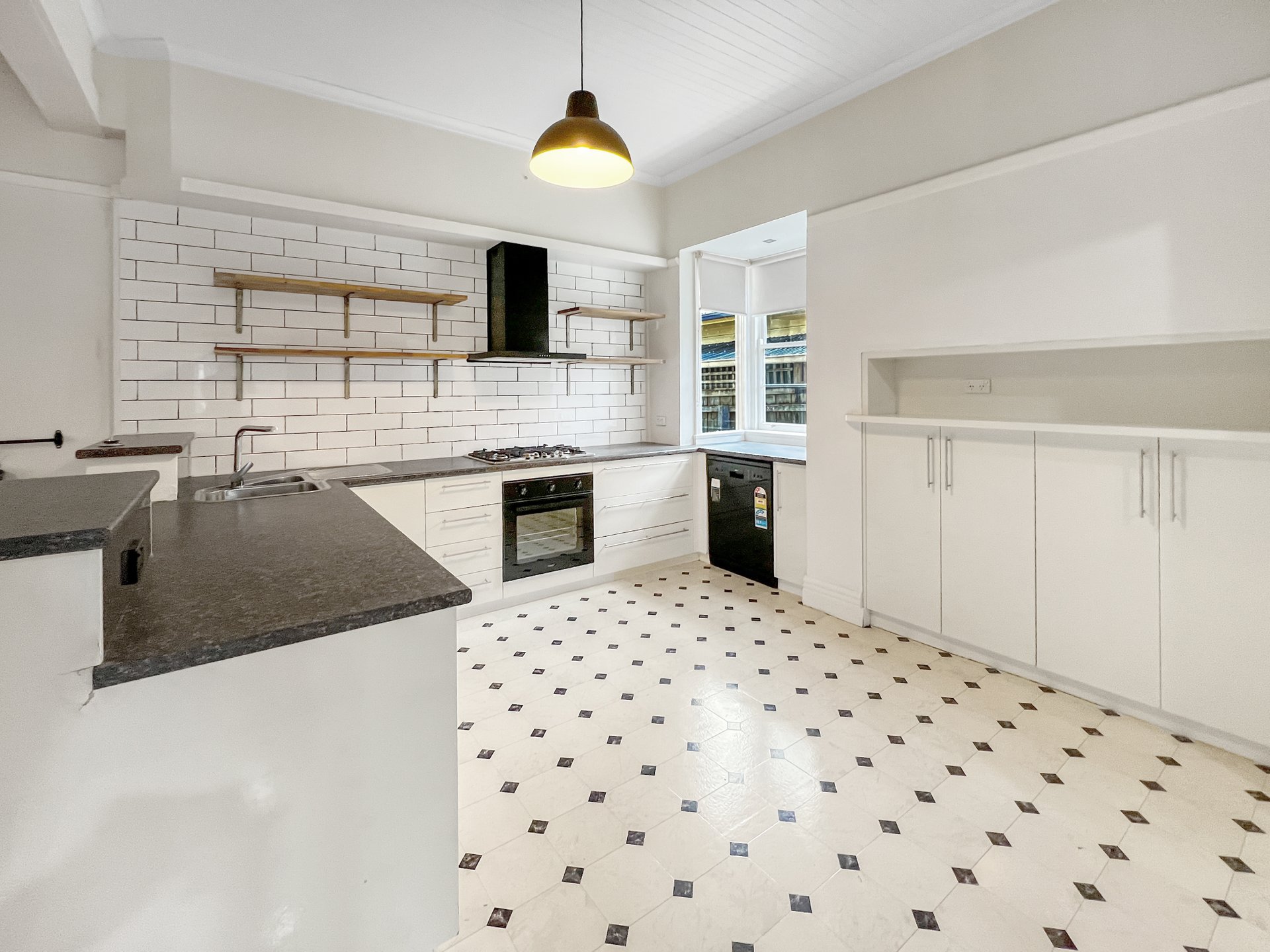 18 Guthrie Avenue, North&nbsp;Geelong image 4