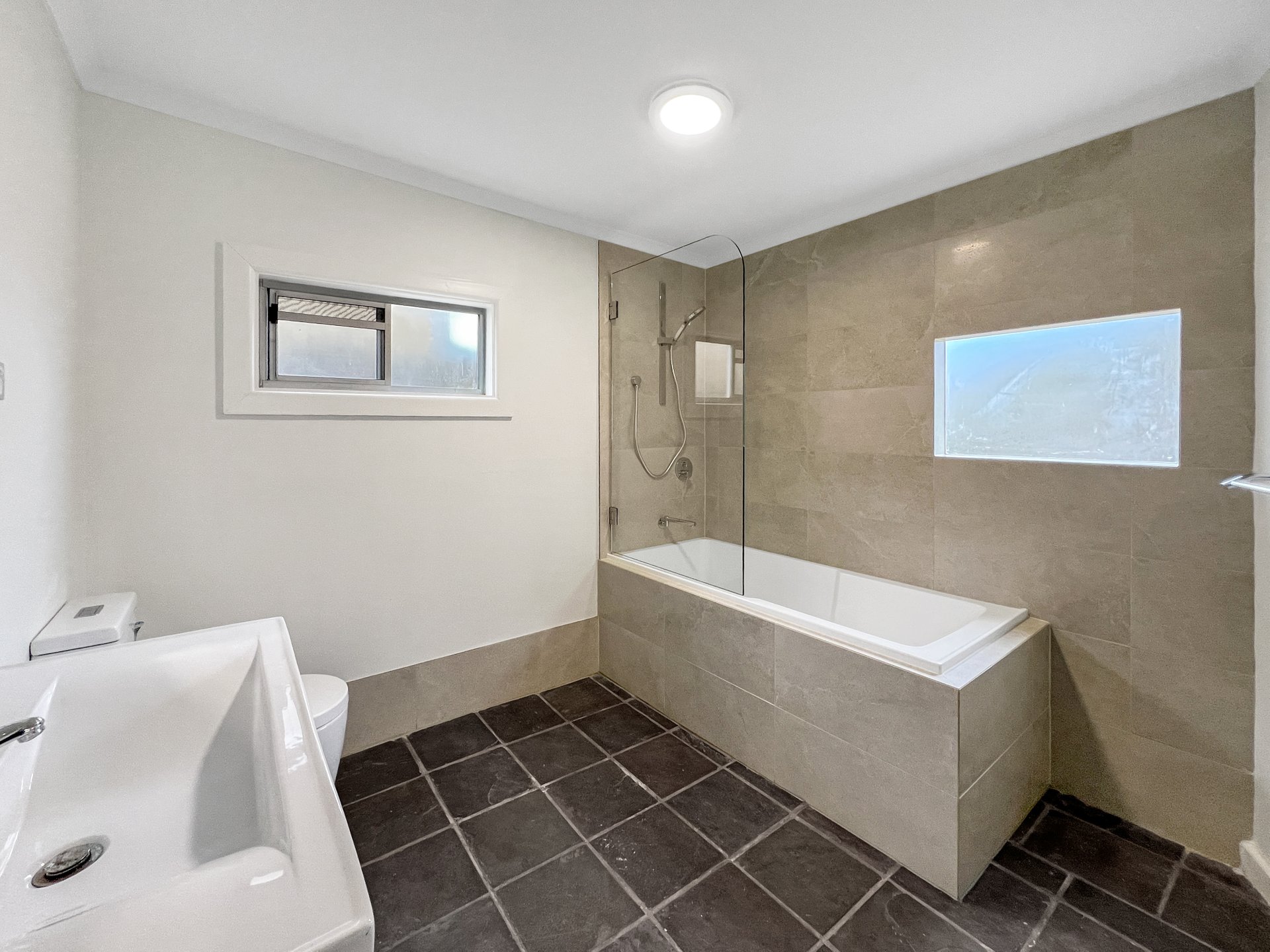 18 Guthrie Avenue, North&nbsp;Geelong image 12