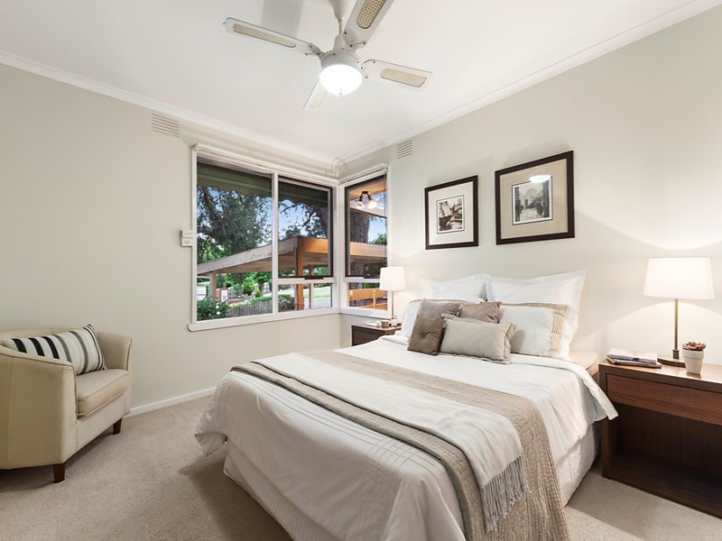 1/8 Halls Parade, Mitcham image 5