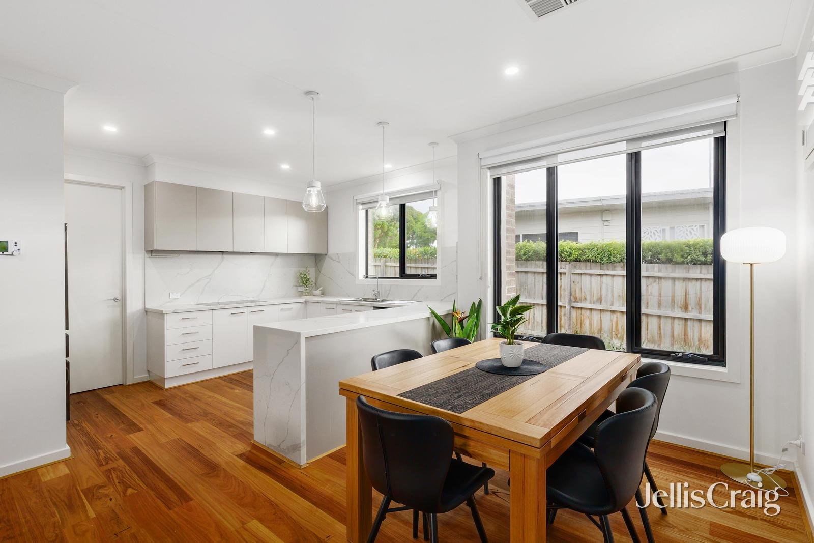 1/8 Havelock Street, Burwood image 4