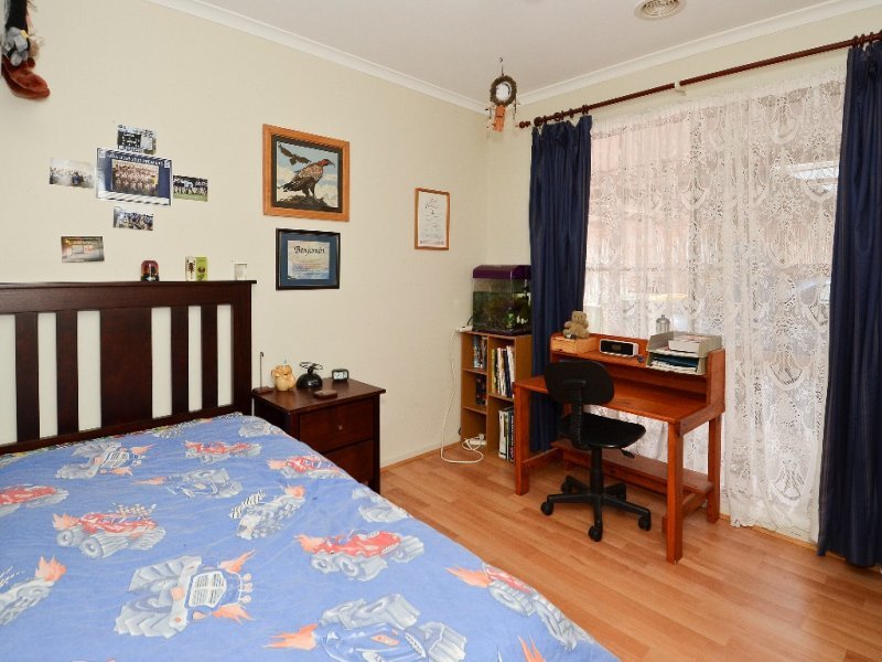 18 Henderson Drive, Lara image 9