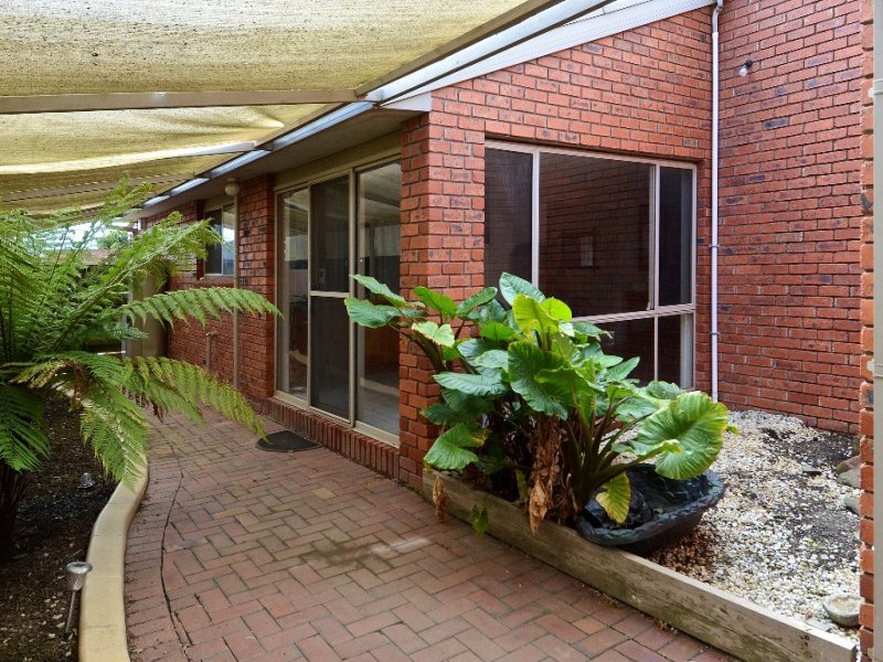18 Henderson Drive, Lara image 11