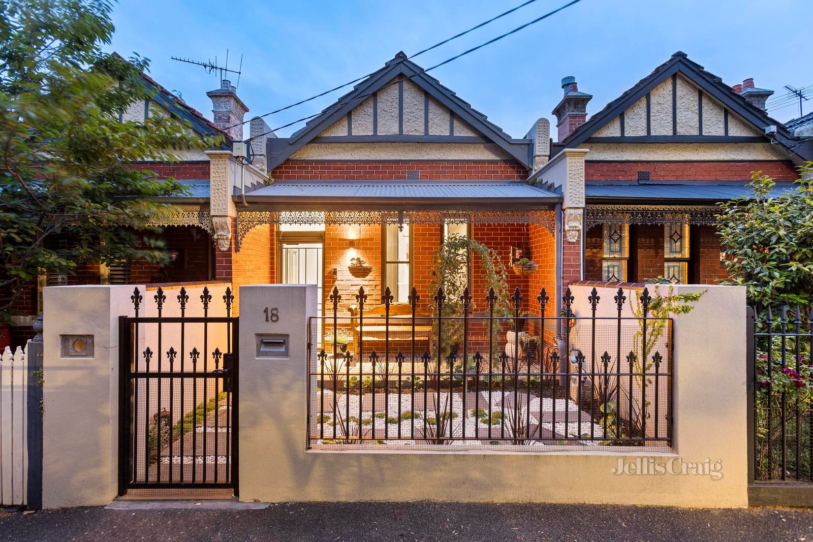 18 Herbert Street, Albert Park image 1