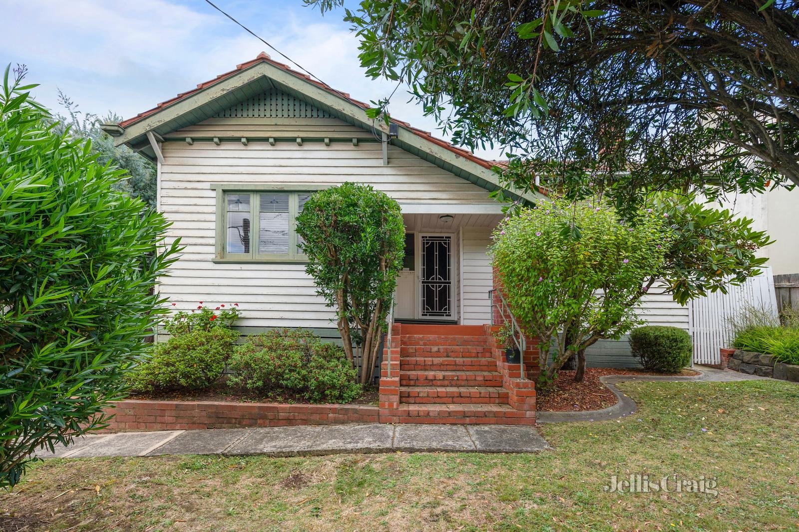 18 Hertford Crescent, Balwyn image 1