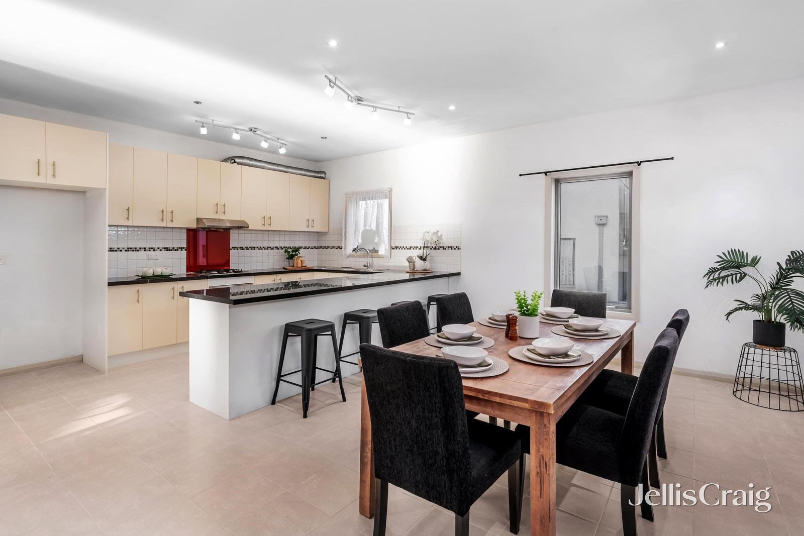 18 High Street, Doncaster image 3