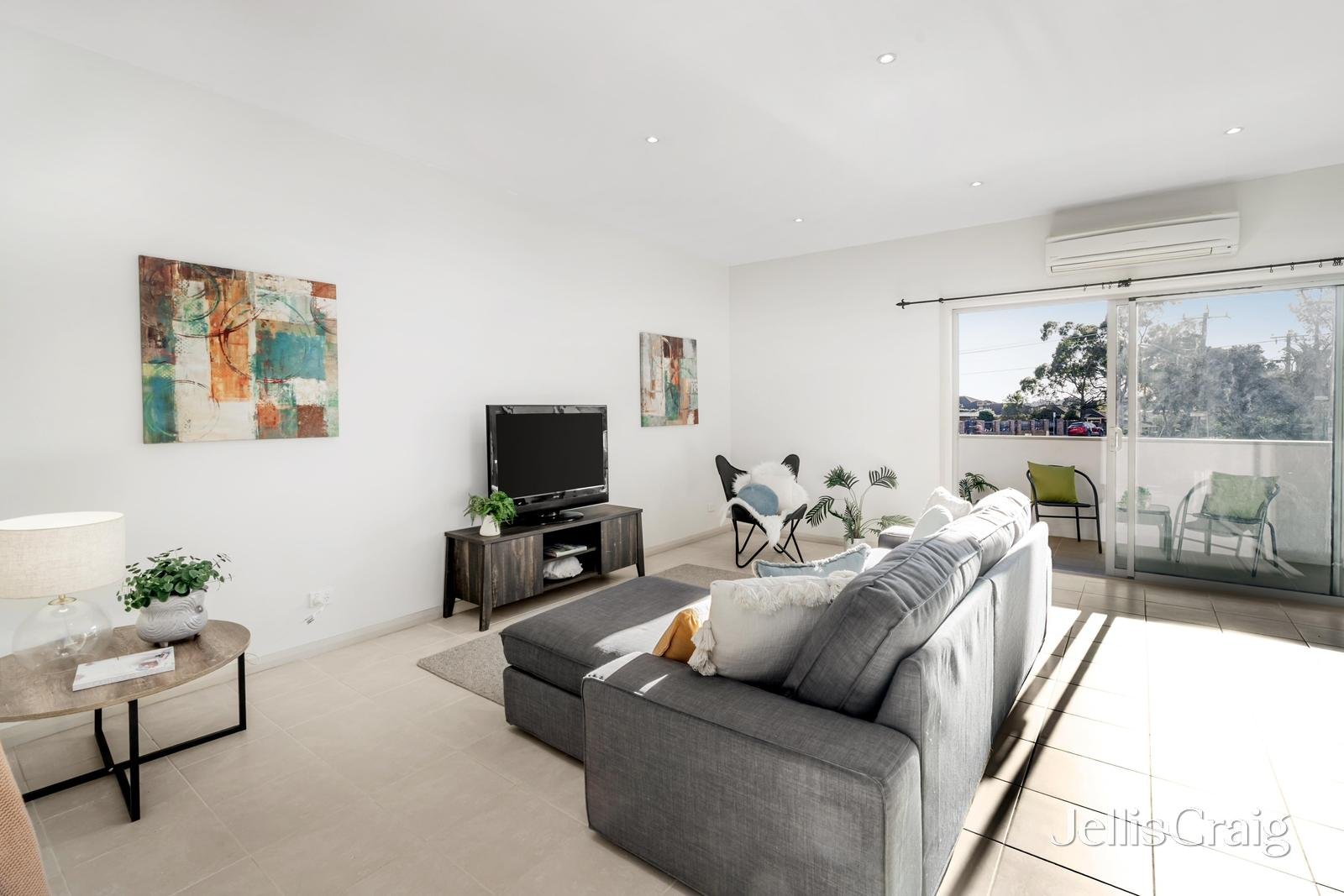 18 High Street, Doncaster image 5