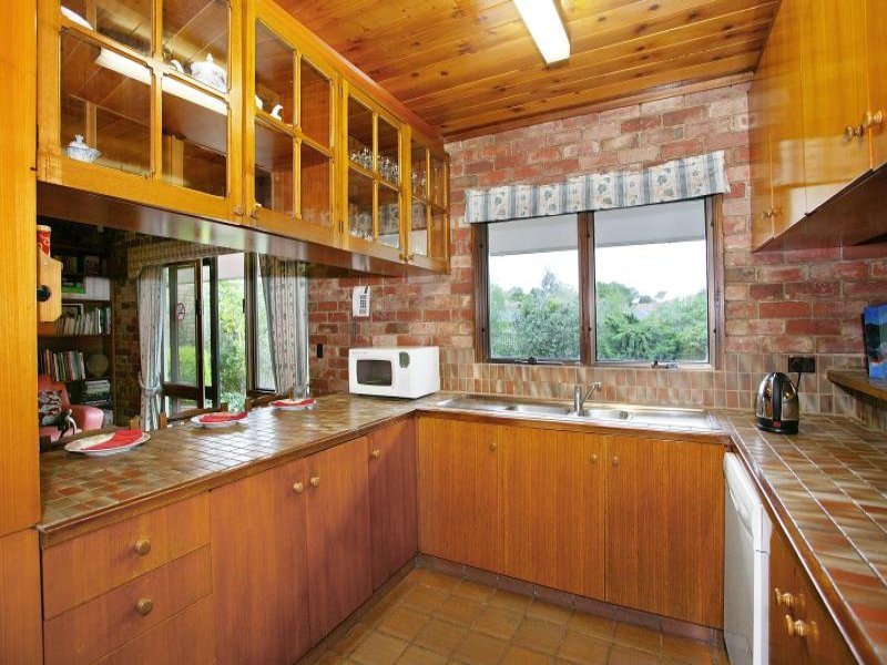18 Highview Road, Balwyn North image 5
