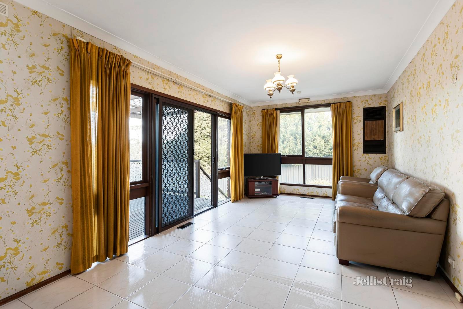 18 Hill View Parade, Templestowe Lower image 5