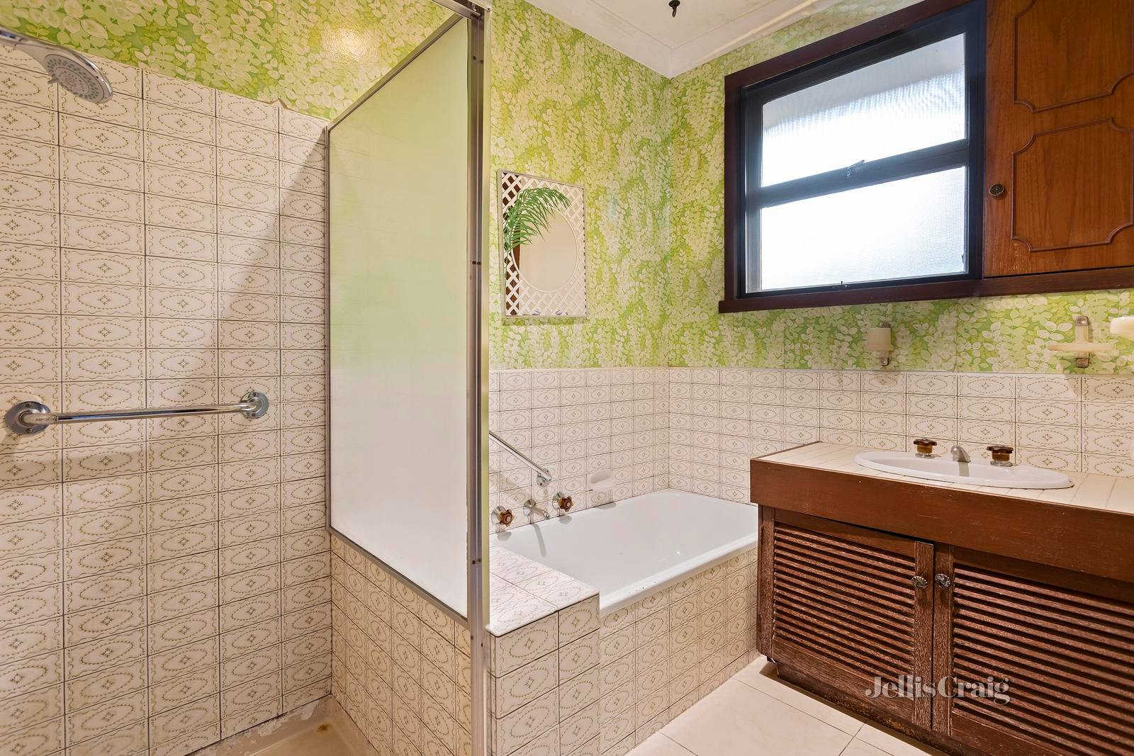 18 Hill View Parade, Templestowe Lower image 9