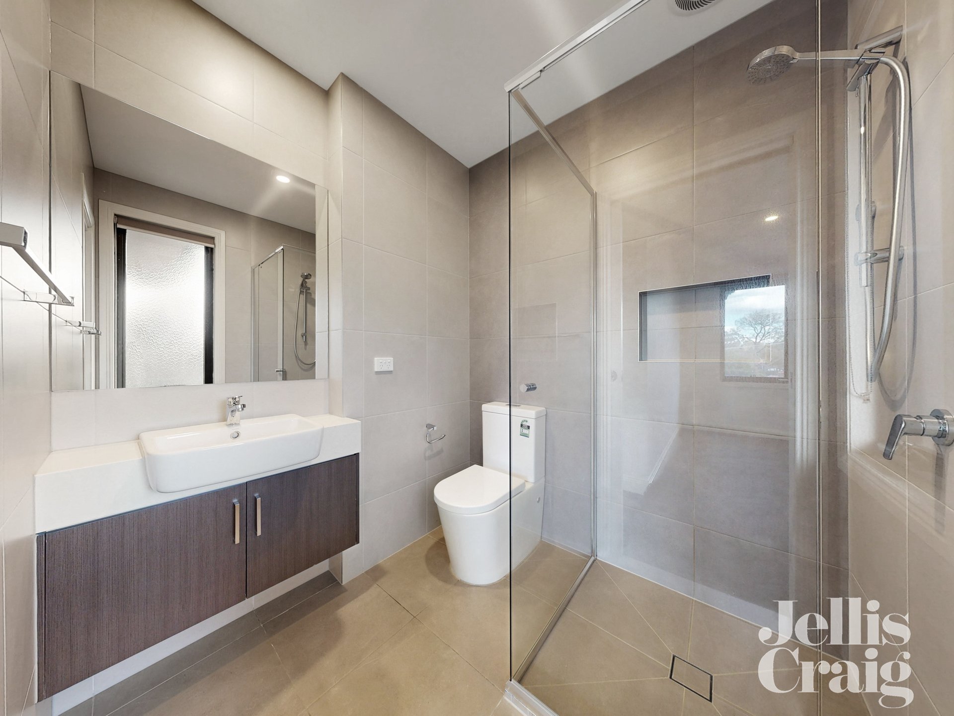 18 Hillside Crescent, Blackburn image 13