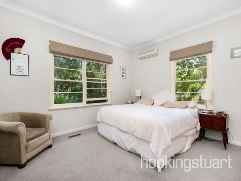 18 Hood Street, Balwyn North image 6