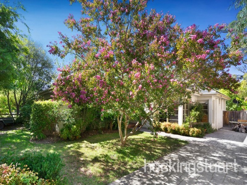 18 Hood Street, Balwyn North image 9