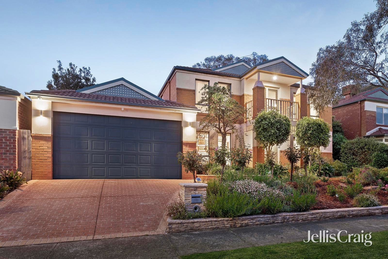 18 Huntingdale Court, Rowville image 1