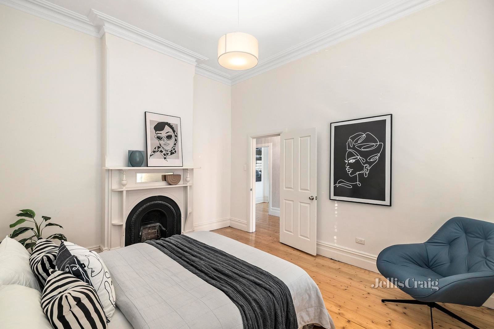 18 Huntly Street, Moonee Ponds image 4