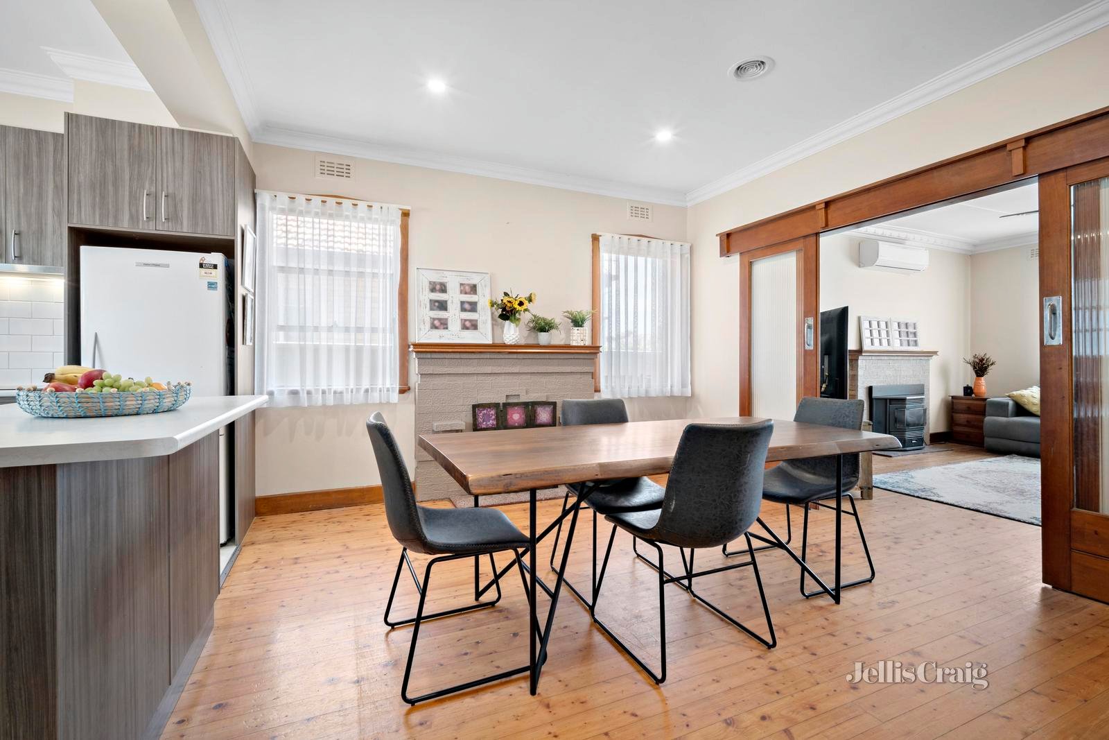 18 Iris Avenue, Wendouree image 2