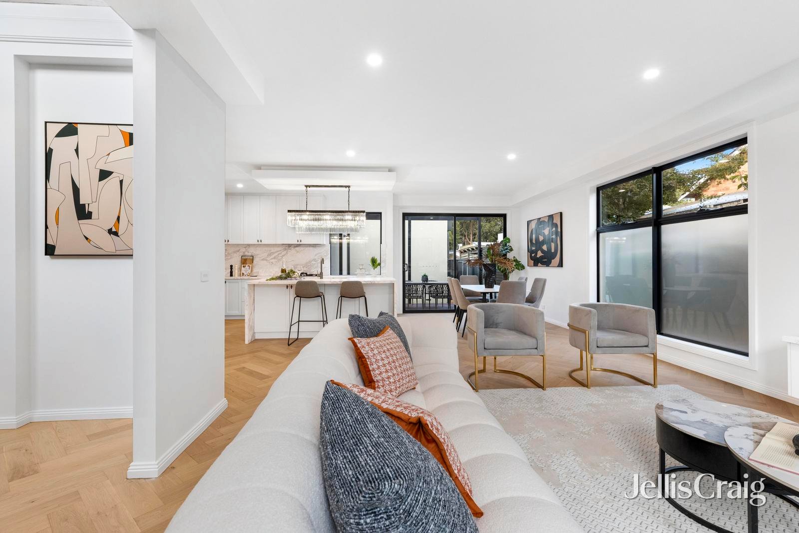 1/8 Ivanhoe Street, Glen&nbsp;Waverley image 3