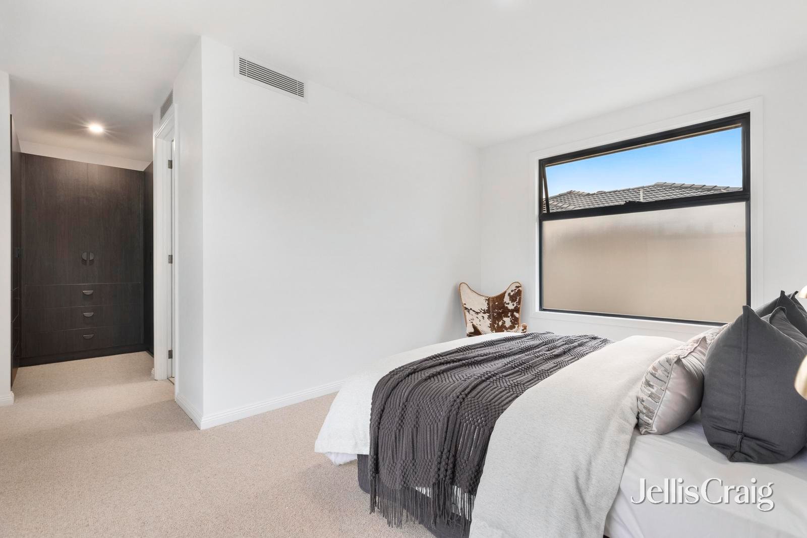 1/8 Ivanhoe Street, Glen&nbsp;Waverley image 9