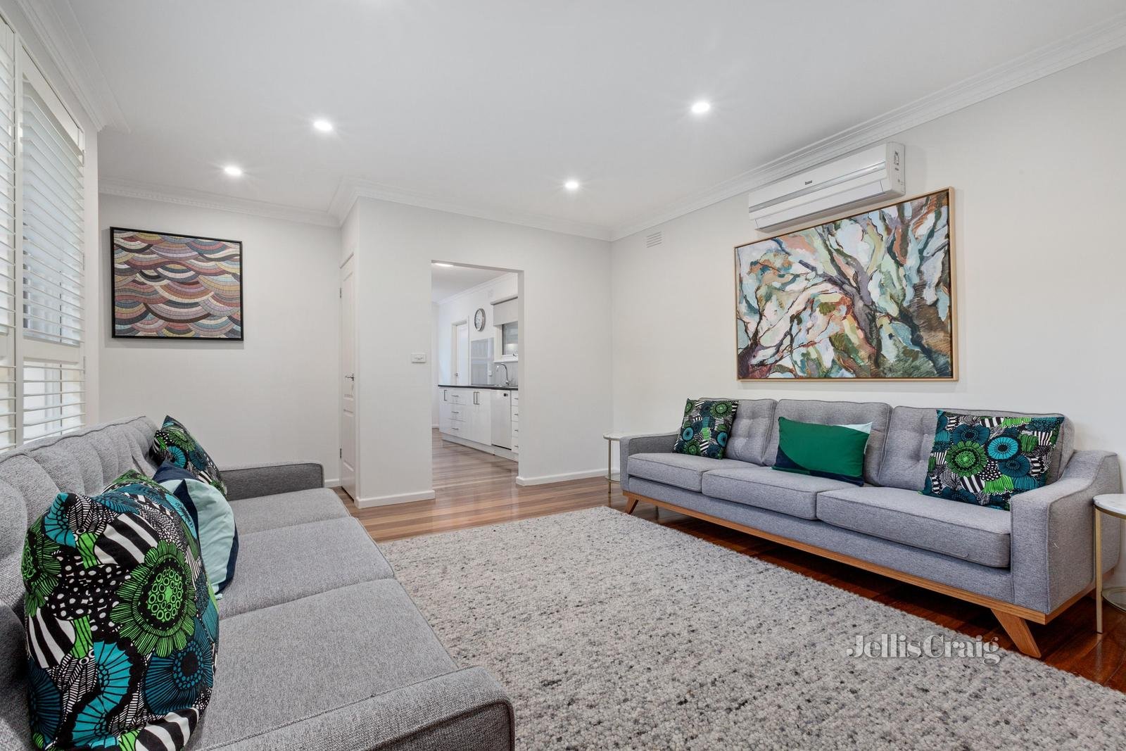 1/8 Jackson Street, Forest Hill image 2