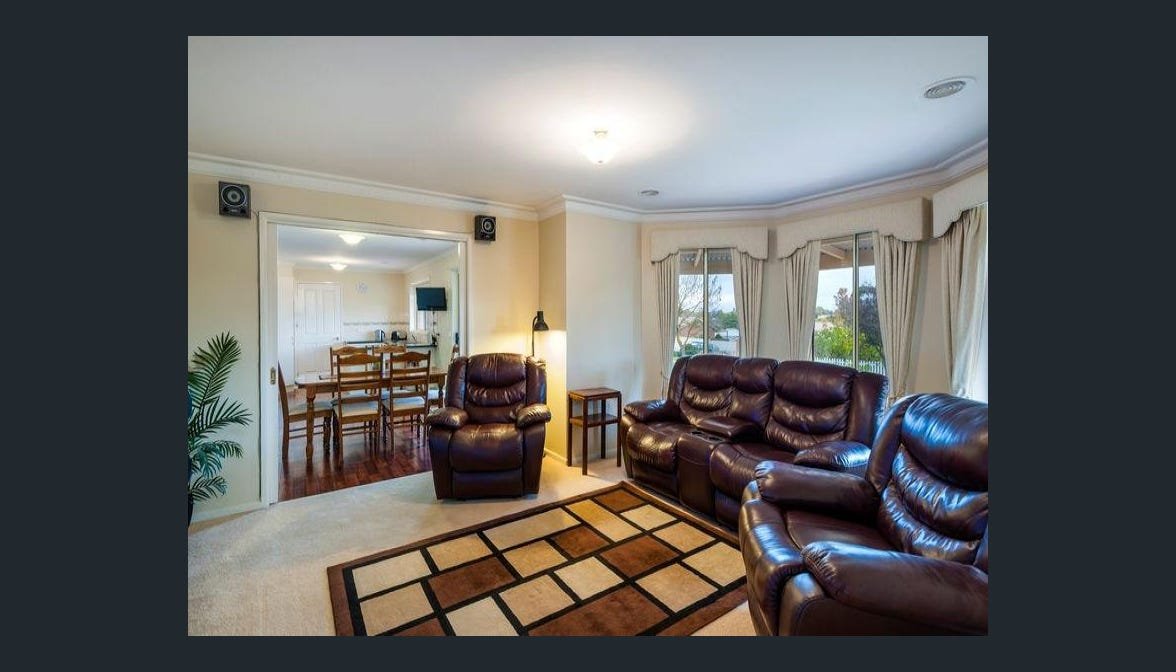 Property Gallery Thumbnail 3