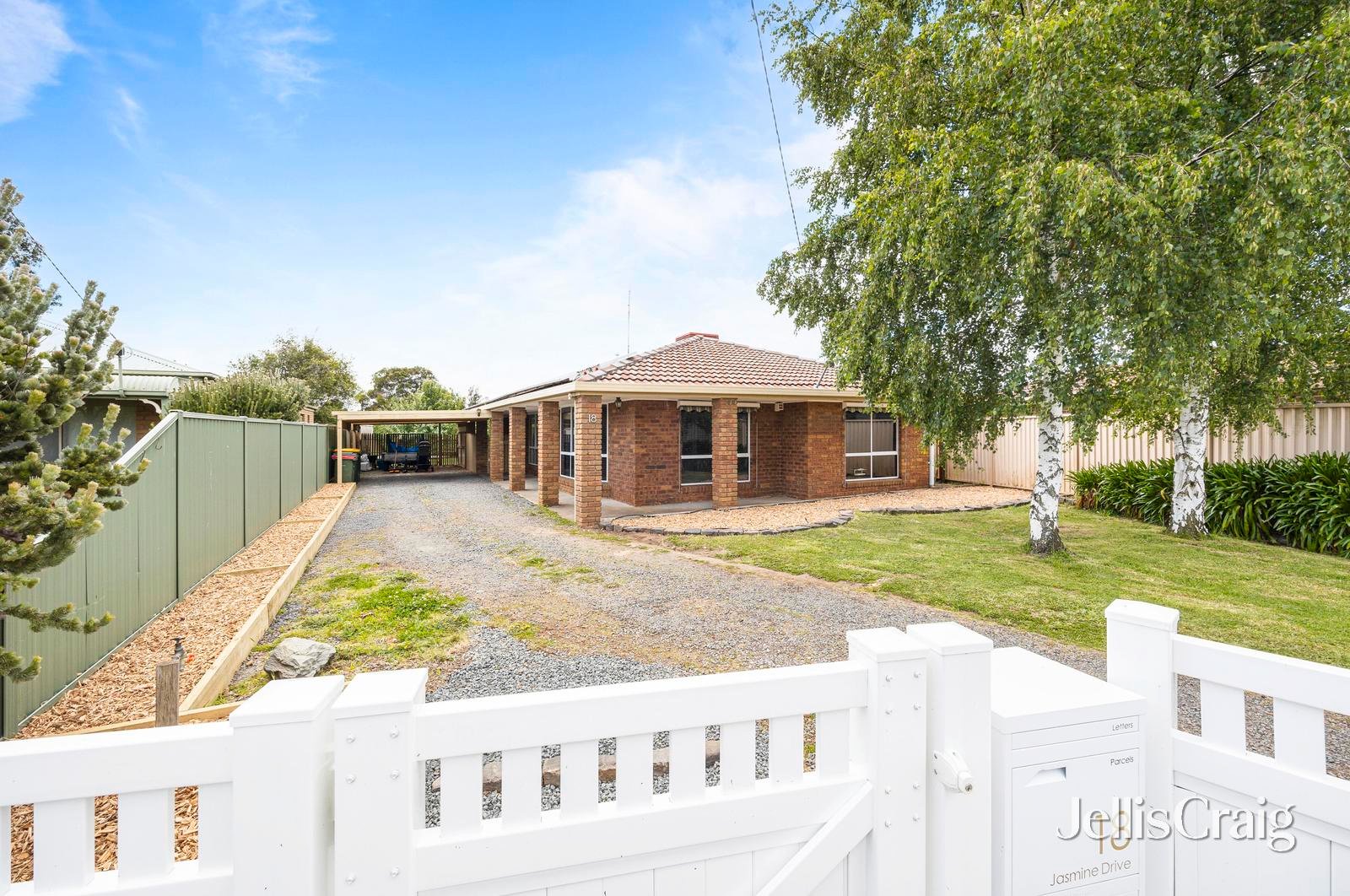 18 Jasmine Drive, Delacombe image 8