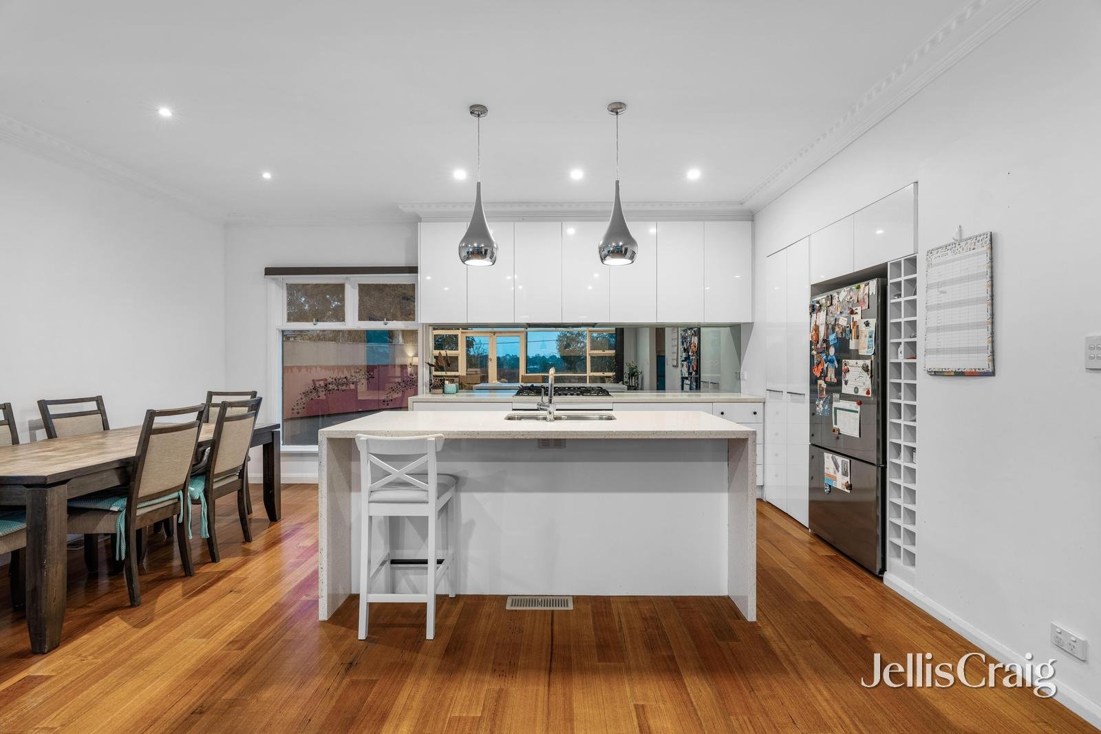 18 Jeffrey Street, Mount Waverley image 4