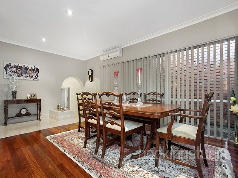18 Jocelyn Avenue, Balwyn North image 5