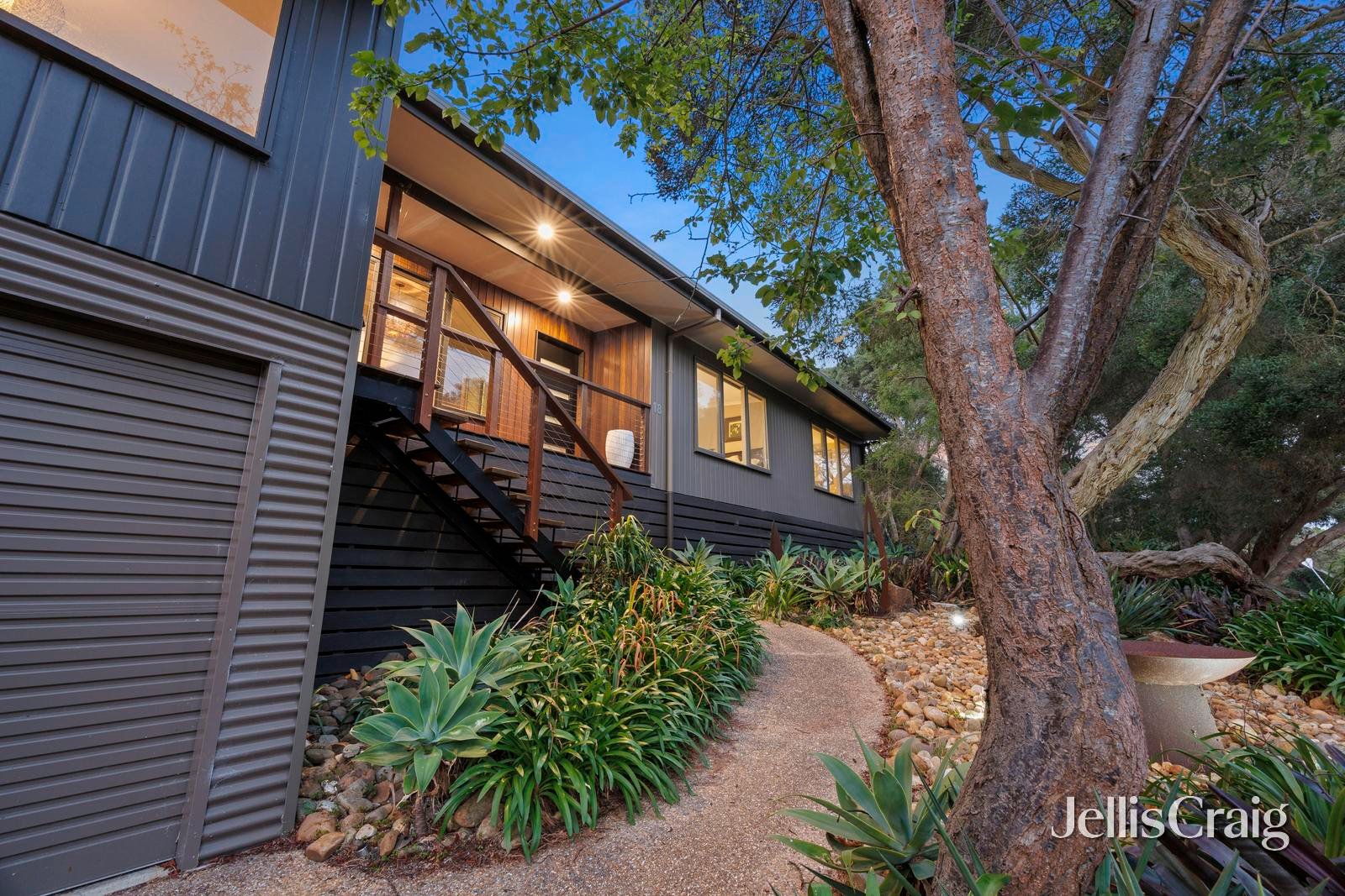 18 Johns Drive, Rye image 2