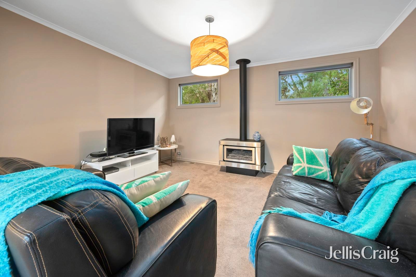 18 Johns Drive, Rye image 13