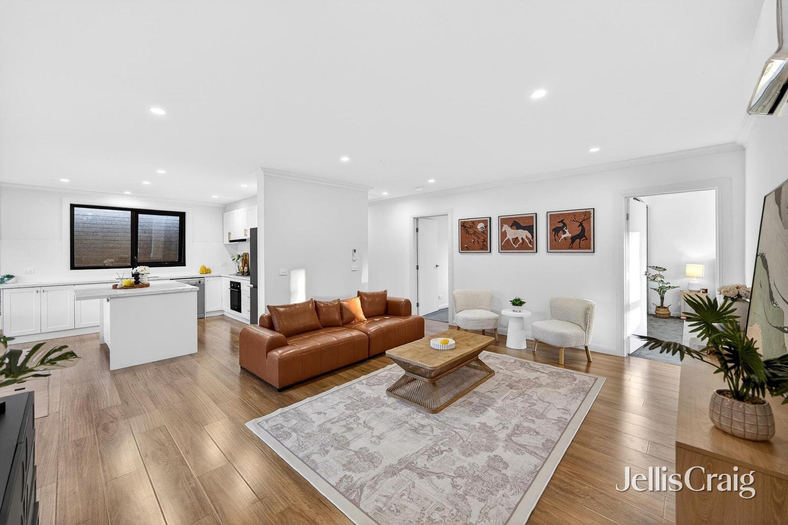 1/8 Kathy Court, Mooroolbark image 6