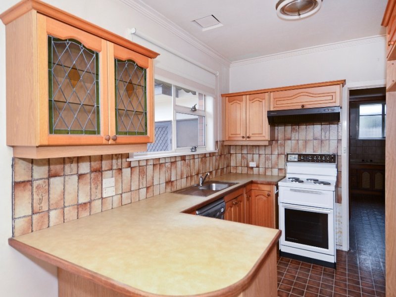 18 Kedleston Road, Herne Hill image 2