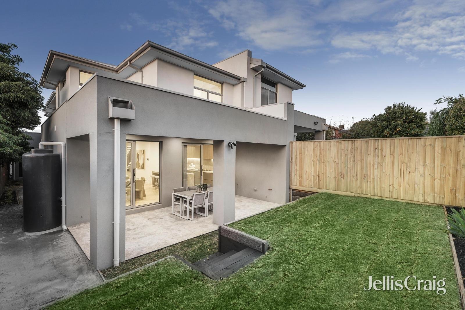 18 King Street, Doncaster East image 15