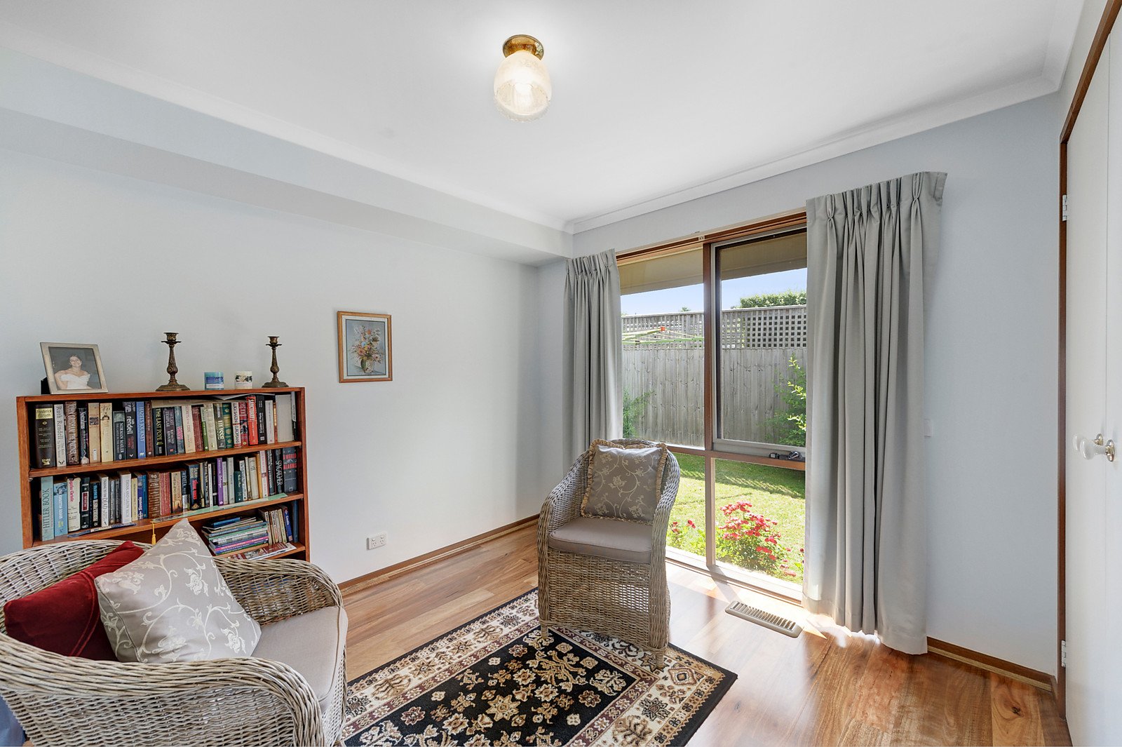 18 Kinkora Road, Blackburn image 7