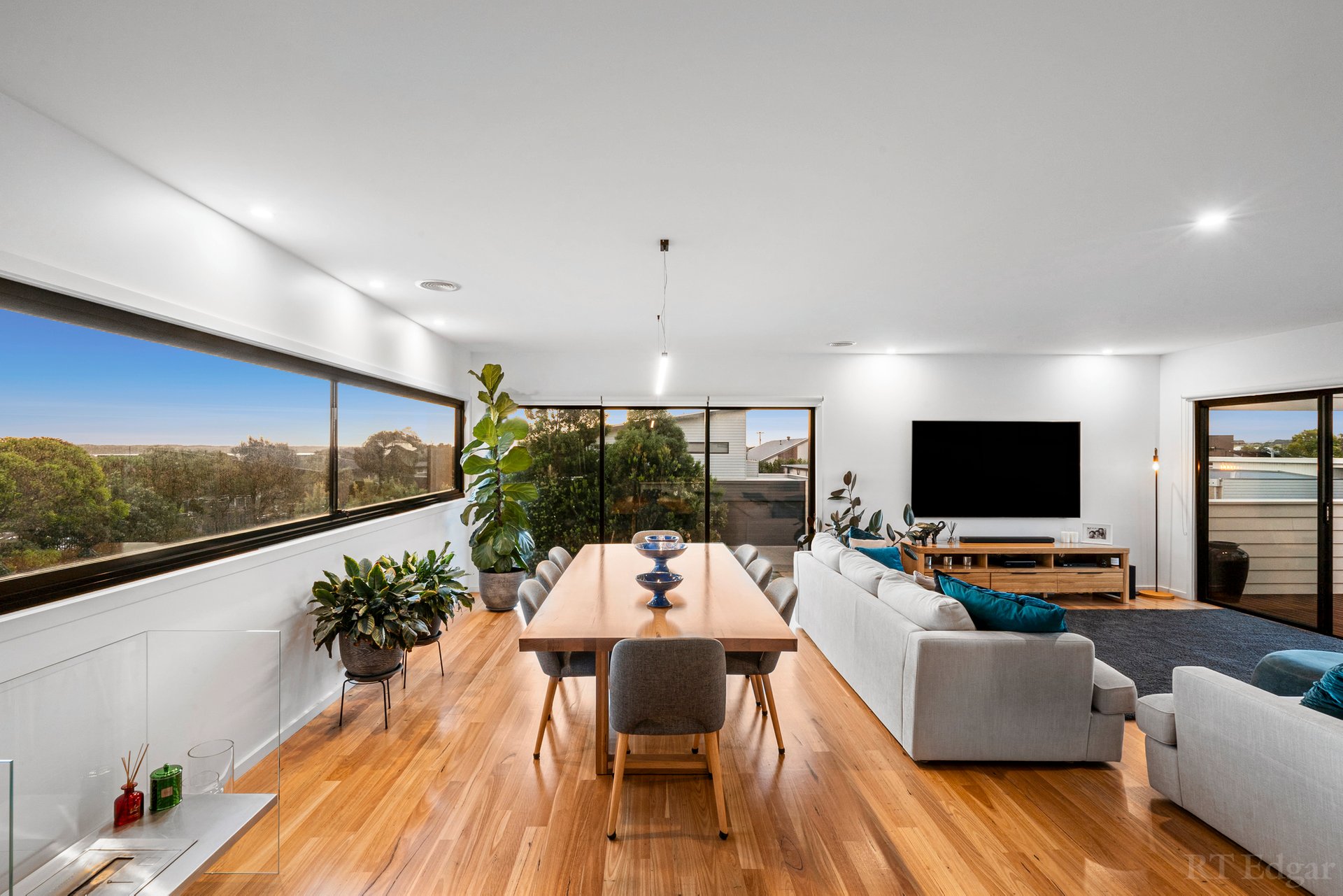 Property Gallery Thumbnail 12