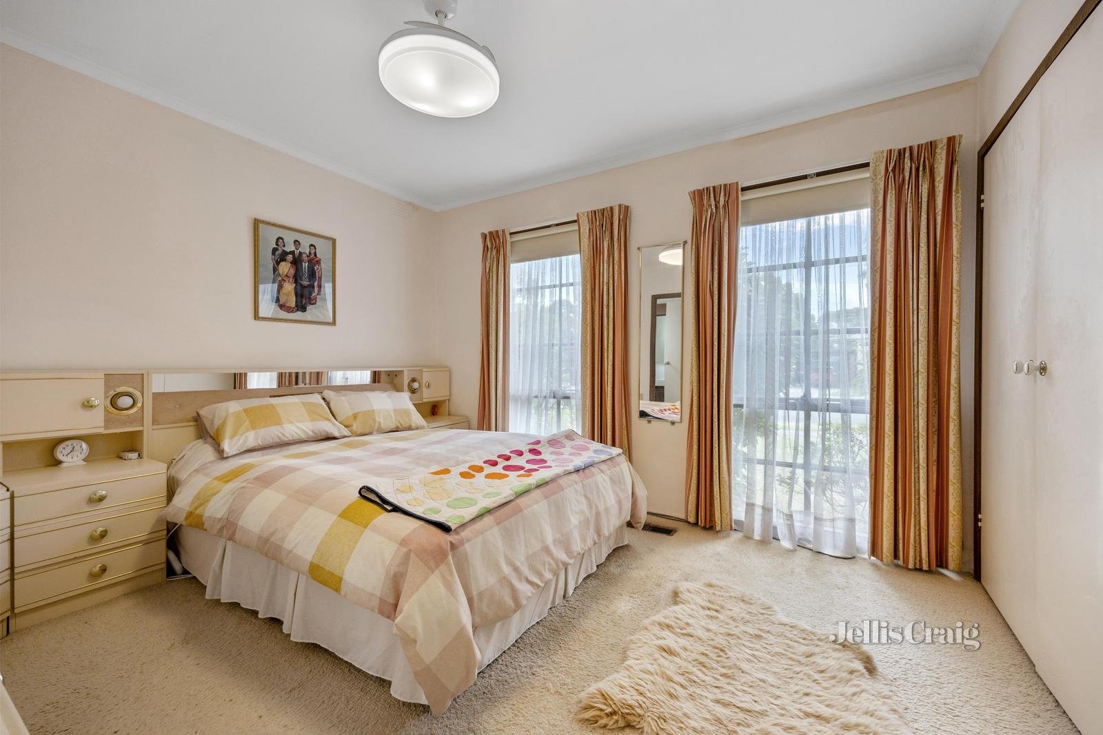 18 Kristen Close, Glen Waverley image 7