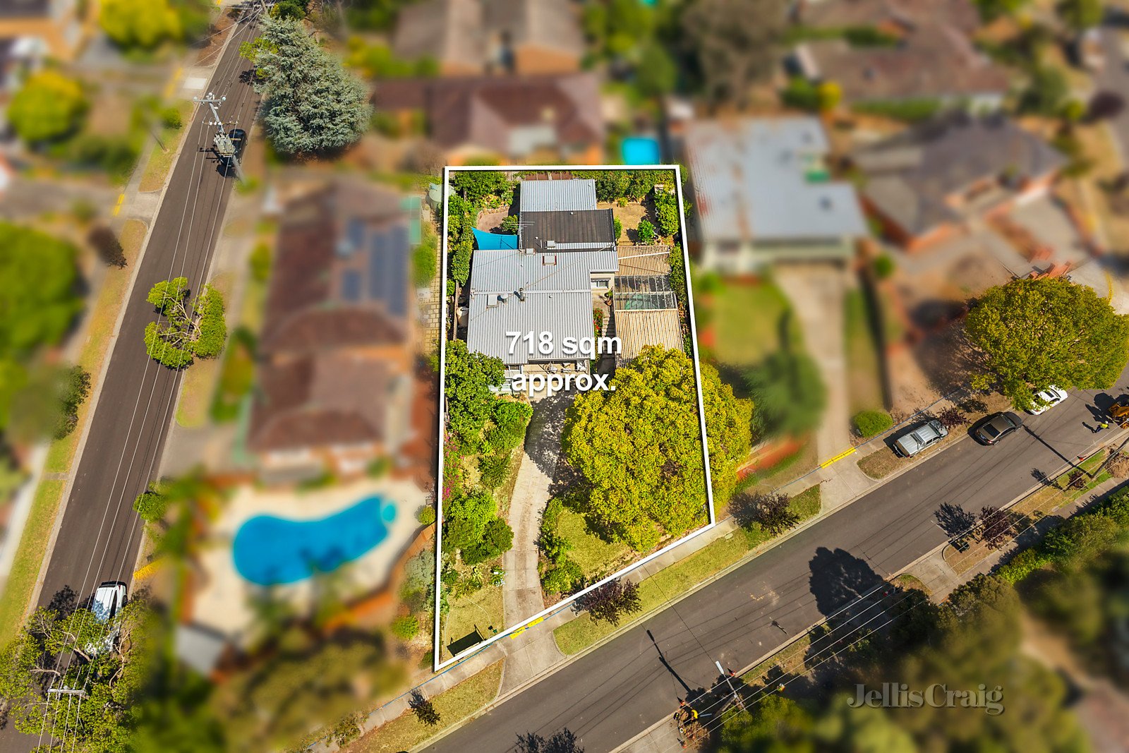 18 Larbert Avenue, Balwyn North image 1