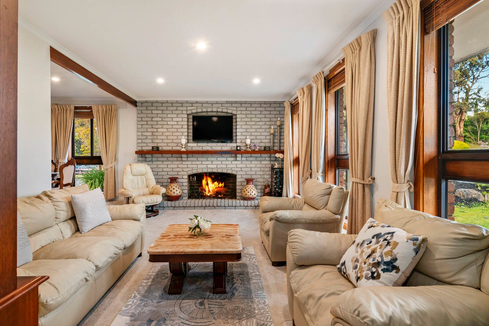 Property Gallery Thumbnail 3