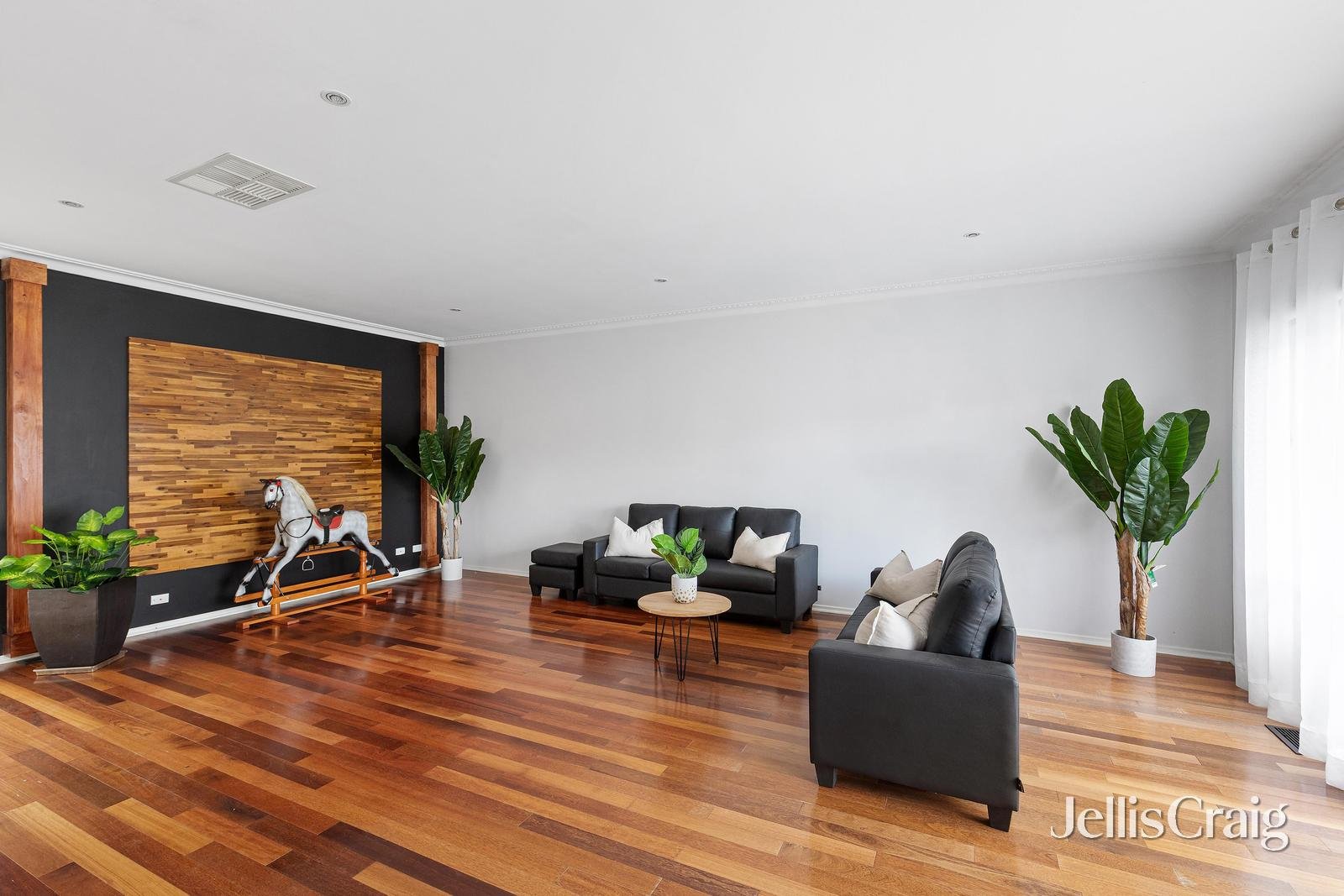 18 Leach Street, Briar&nbsp;Hill image 10