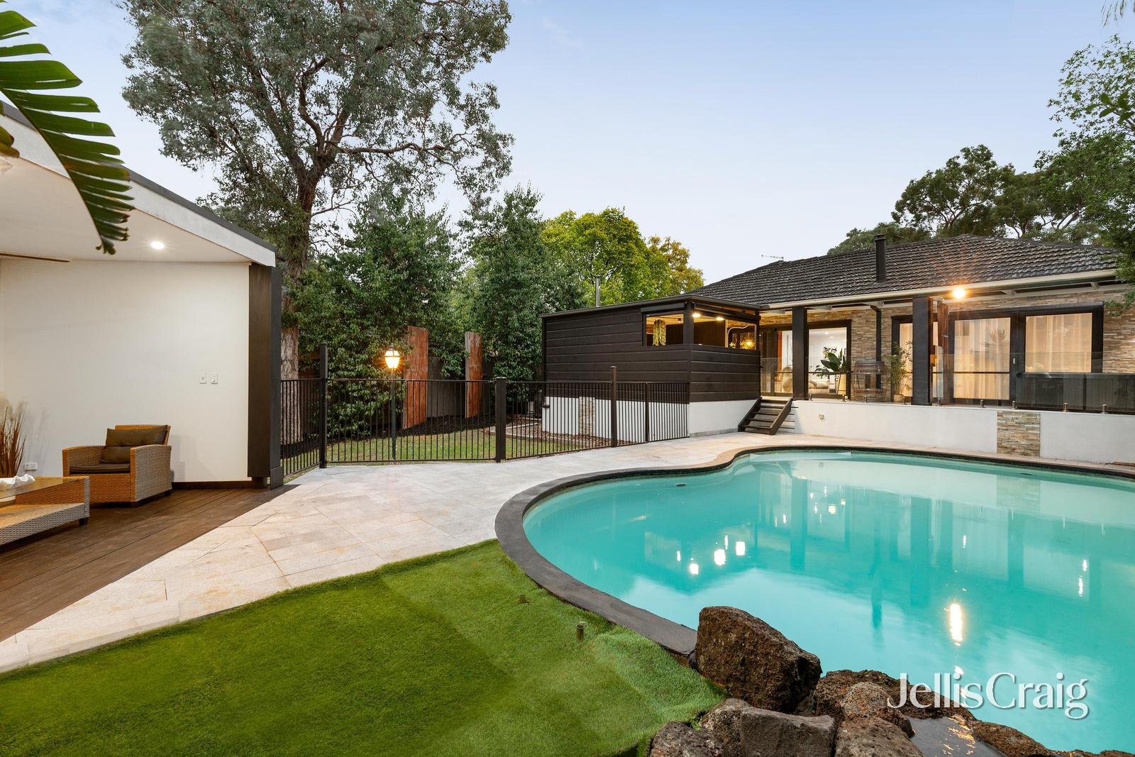 18 Leach Street, Briar&nbsp;Hill image 21