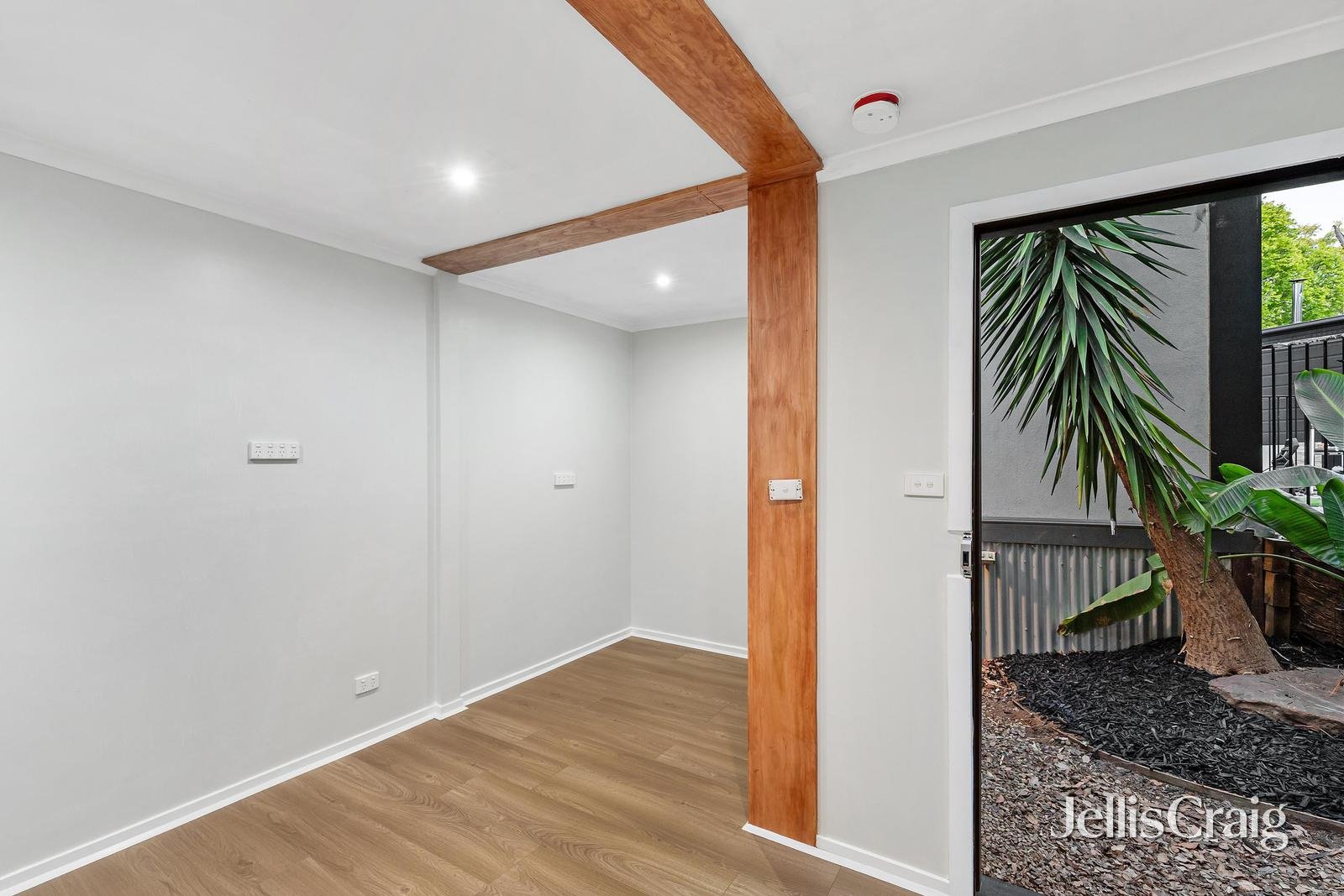 18 Leach Street, Briar&nbsp;Hill image 23