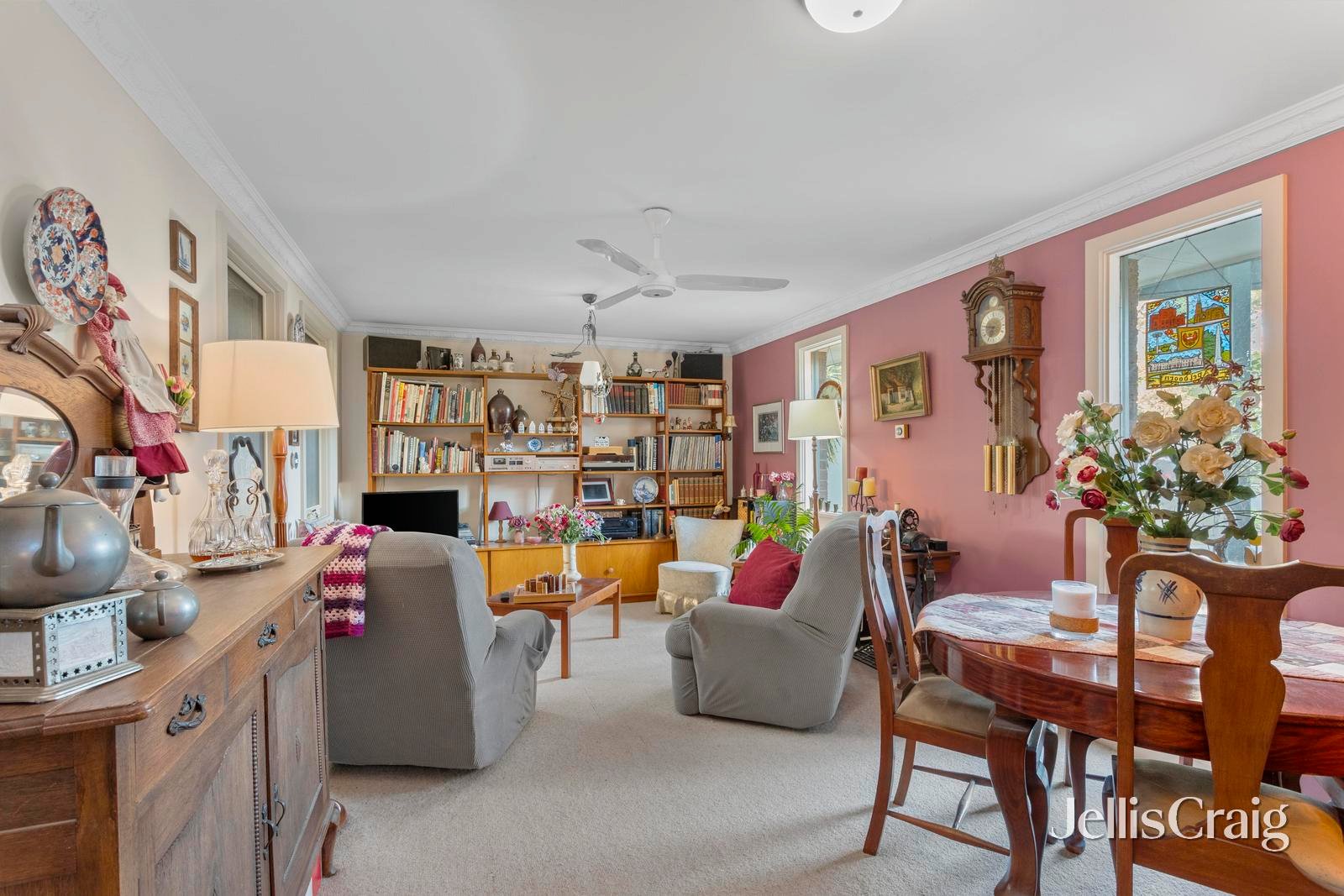 18 Lennox Avenue, Glen Waverley image 6