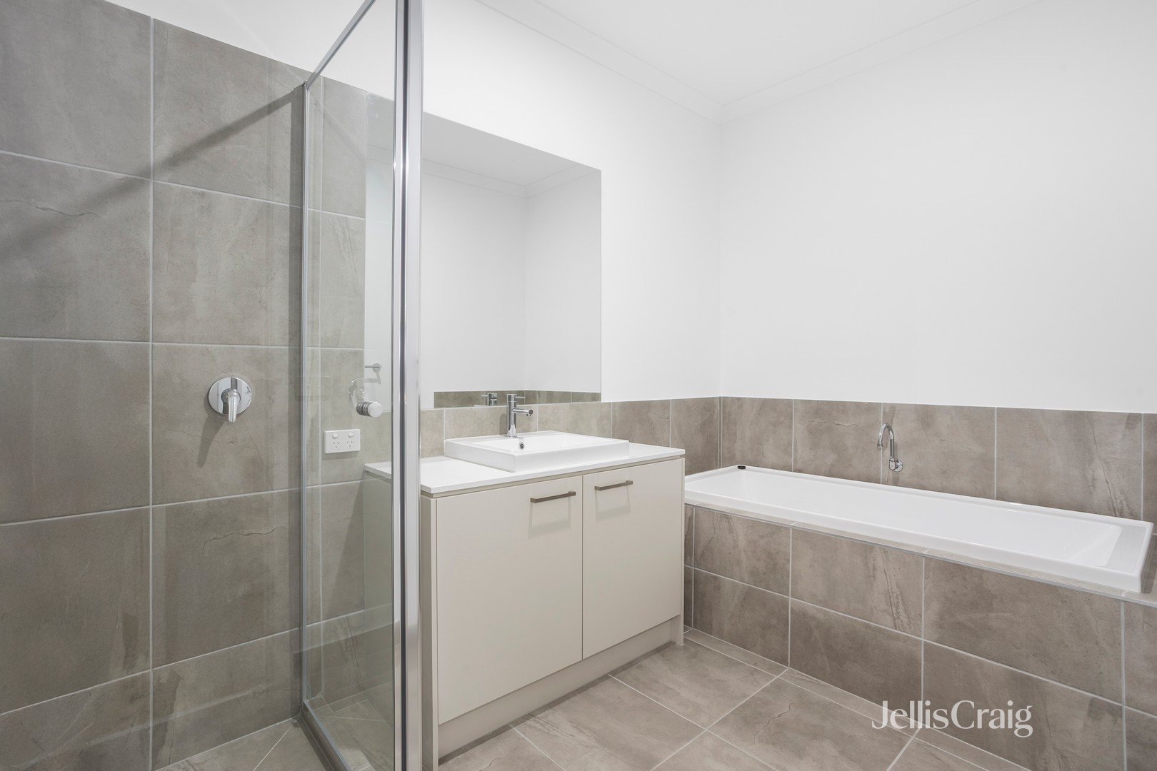18 Liali Avenue, Truganina image 5