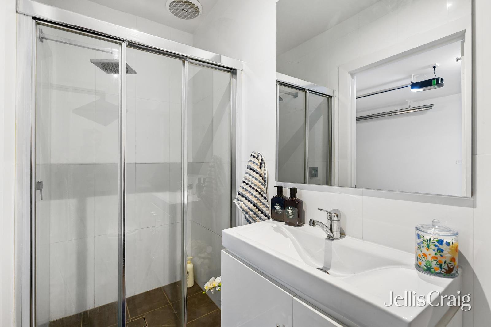 18 Lincoln Street, Richmond image 15
