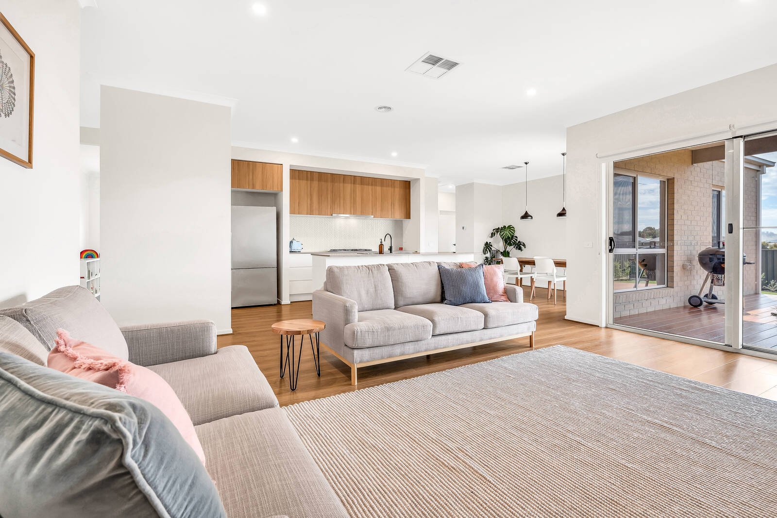 Property Gallery Thumbnail 8