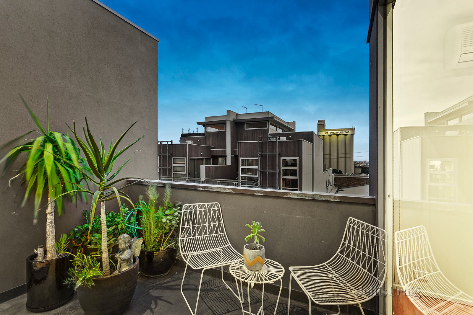 18 Little Dryburgh Street South, North Melbourne image 6