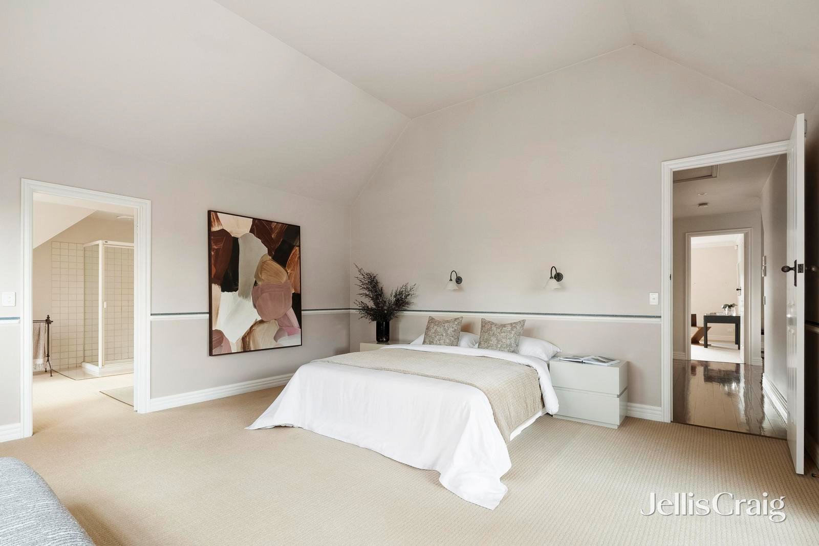 18 Logan Street, Canterbury image 10