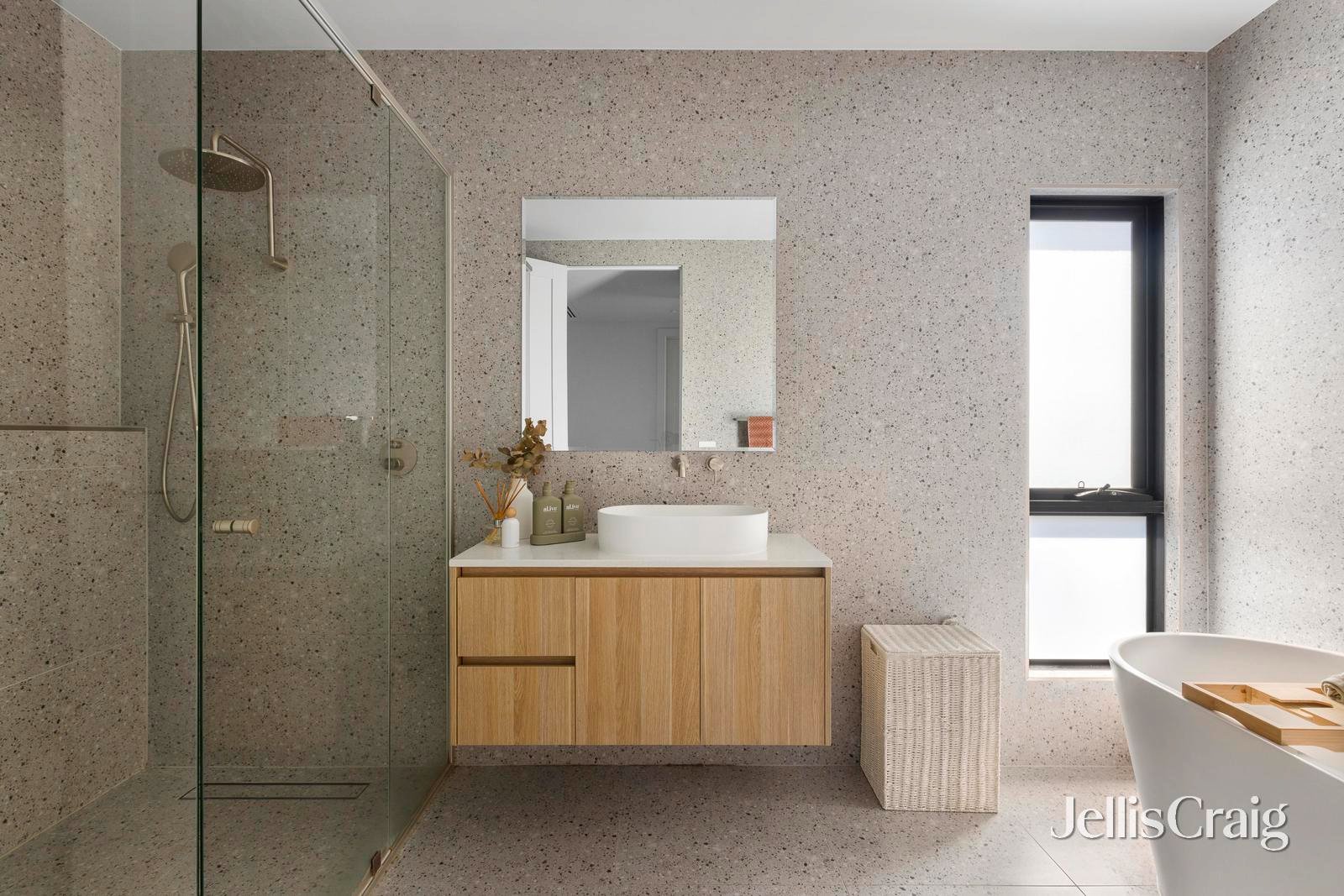 18 Lunar Drive, Greenvale image 10